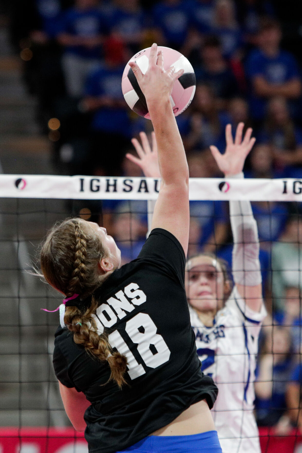 110122-qc-spt-volley-ball db-14.jpg